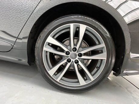 Audi A6 AVANT TDI QUATTRO S LINE MHEV 41