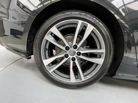 Audi A6 AVANT TDI QUATTRO S LINE MHEV 42
