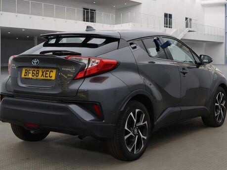 Toyota C-HR DESIGN 10