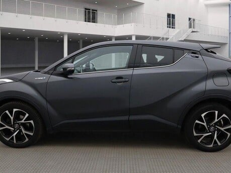 Toyota C-HR DESIGN 13