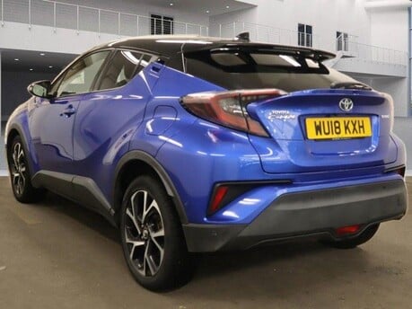 Toyota C-HR DYNAMIC 8
