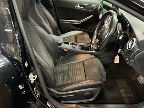 Mercedes-Benz A Class A 180 AMG LINE 3