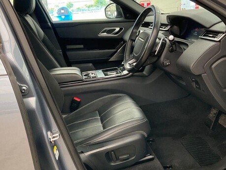 Land Rover Range Rover Velar R-DYNAMIC SE 3