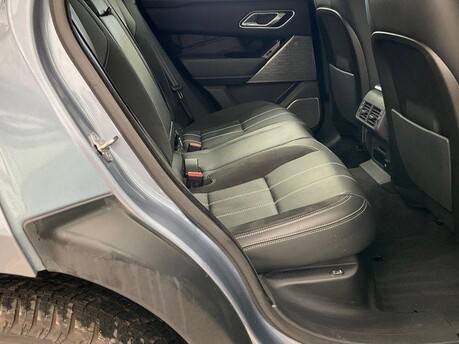 Land Rover Range Rover Velar R-DYNAMIC SE 4
