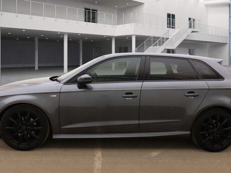 Audi A3 TDI BLACK EDITION 13