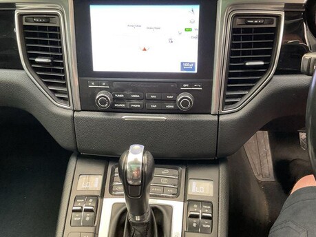 Porsche Macan S PDK 5