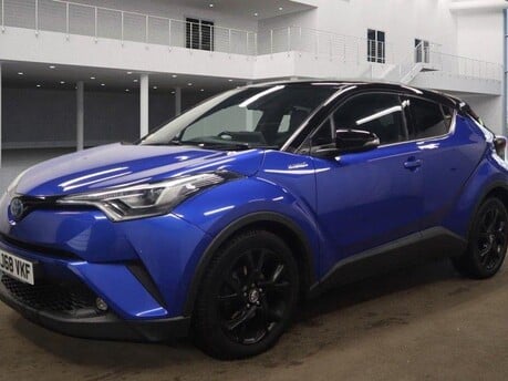 Toyota C-HR DYNAMIC 8
