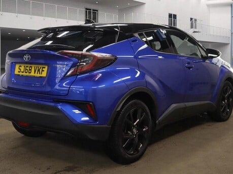 Toyota C-HR DYNAMIC 11