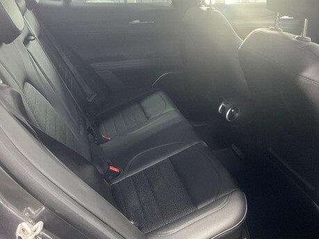 Alfa Romeo Stelvio TB NERO EDIZIONE 4