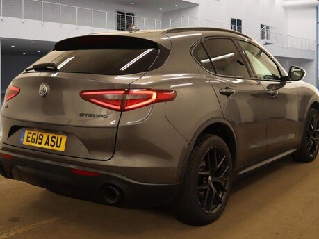 Alfa Romeo Stelvio TB NERO EDIZIONE 10