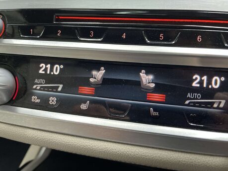 BMW 7 Series 3.0 740Ld M Sport Auto xDrive Euro 6 (s/s) 4dr 38