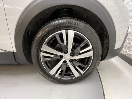 Peugeot 3008 1.2 PureTech Allure Euro 6 (s/s) 5dr 40