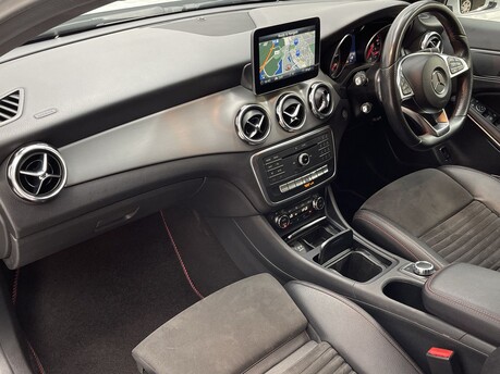Mercedes-Benz GLA 2.1 GLA200d AMG Line 7G-DCT Euro 6 (s/s) 5dr 11