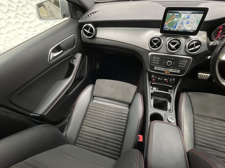 Mercedes-Benz GLA 2.1 GLA200d AMG Line 7G-DCT Euro 6 (s/s) 5dr 15
