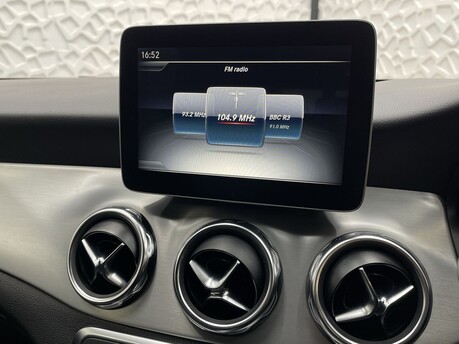 Mercedes-Benz GLA 2.1 GLA200d AMG Line 7G-DCT Euro 6 (s/s) 5dr 22