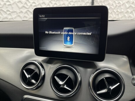 Mercedes-Benz GLA 2.1 GLA200d AMG Line 7G-DCT Euro 6 (s/s) 5dr 23