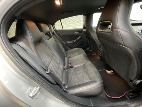Mercedes-Benz GLA 2.1 GLA200d AMG Line 7G-DCT Euro 6 (s/s) 5dr 32