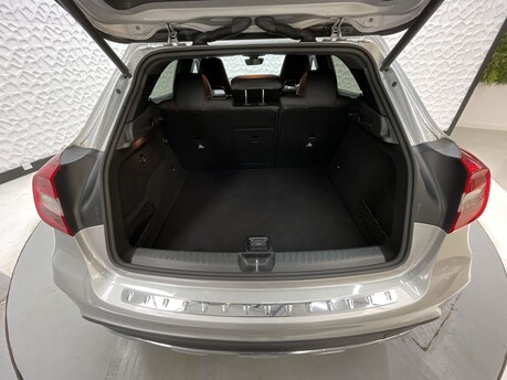 Mercedes-Benz GLA 2.1 GLA200d AMG Line 7G-DCT Euro 6 (s/s) 5dr 34