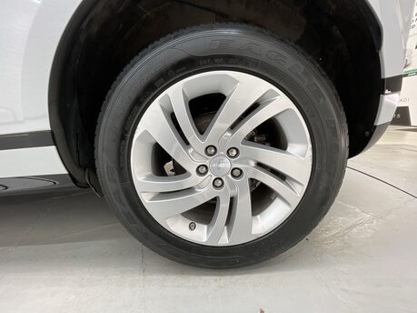 Land Rover Range Rover Evoque 2.0 D180 R-Dynamic S Auto 4WD Euro 6 (s/s) 5dr 40