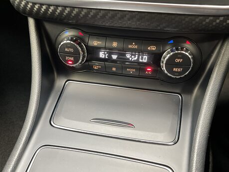 Mercedes-Benz A Class 1.6 A180 AMG Line 7G-DCT Euro 6 (s/s) 5dr 28