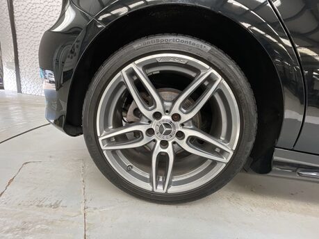 Mercedes-Benz A Class 1.6 A180 AMG Line 7G-DCT Euro 6 (s/s) 5dr 40