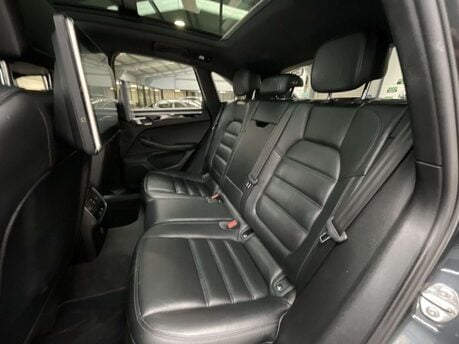 Porsche Macan 3.0 V6 S PDK 4WD Euro 6 (s/s) 5dr 41