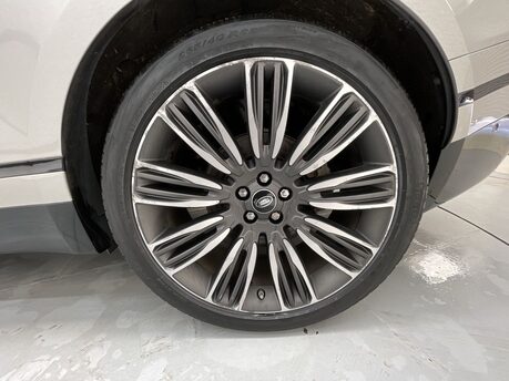 Land Rover Range Rover Velar 2.0 D240 R-Dynamic HSE Auto 4WD Euro 6 (s/s) 5dr 42