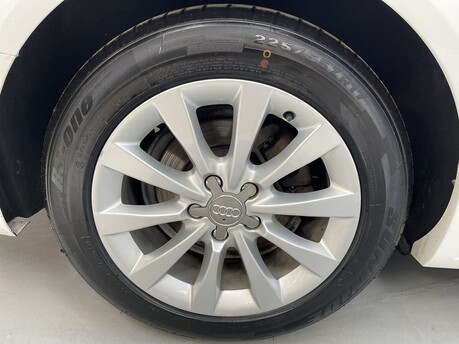 Audi A6 2.0 TDI ultra SE Executive S Tronic Euro 6 (s/s) 4dr 42