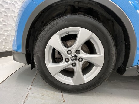 Toyota C-HR 1.8 VVT-h Icon CVT Euro 6 (s/s) 5dr 39