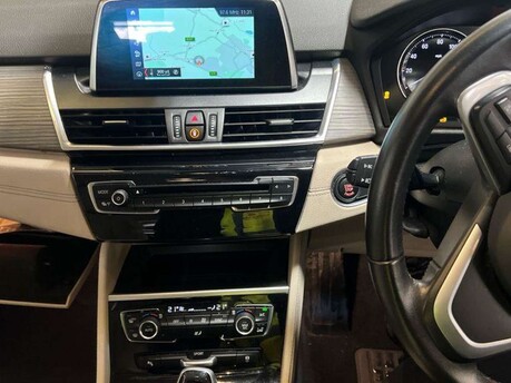 BMW 2 Series 2.0 220d Luxury Auto xDrive Euro 6 (s/s) 5dr 6