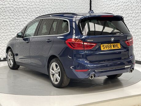 BMW 2 Series 2.0 220d Luxury Auto xDrive Euro 6 (s/s) 5dr 5