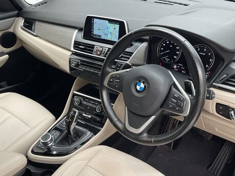 BMW 2 Series 2.0 220d Luxury Auto xDrive Euro 6 (s/s) 5dr 10
