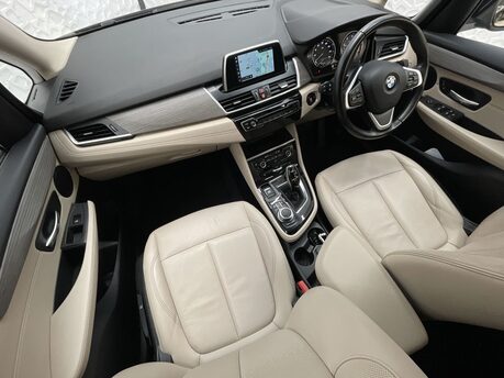 BMW 2 Series 2.0 220d Luxury Auto xDrive Euro 6 (s/s) 5dr 16