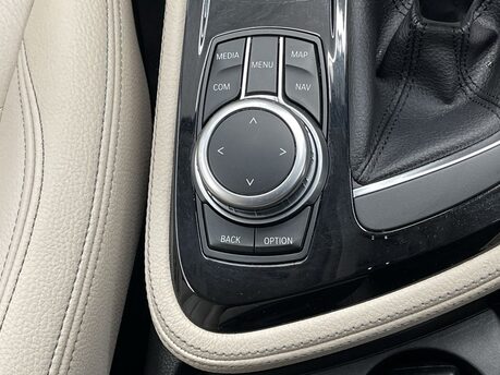 BMW 2 Series 2.0 220d Luxury Auto xDrive Euro 6 (s/s) 5dr 32
