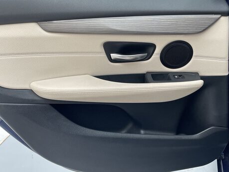 BMW 2 Series 2.0 220d Luxury Auto xDrive Euro 6 (s/s) 5dr 40
