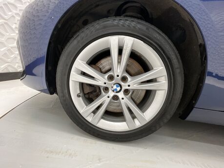 BMW 2 Series 2.0 220d Luxury Auto xDrive Euro 6 (s/s) 5dr 42
