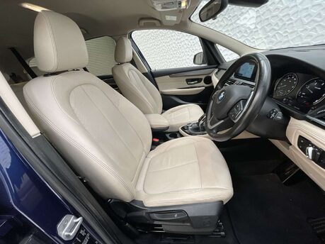 BMW 2 Series 2.0 220d Luxury Auto xDrive Euro 6 (s/s) 5dr 28