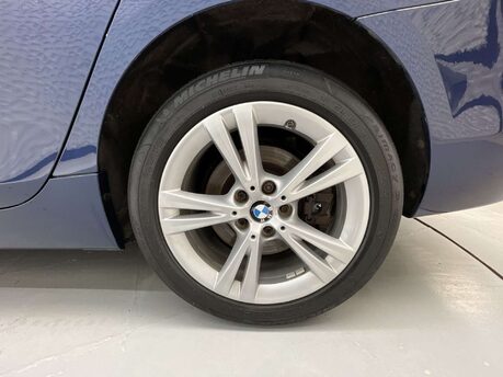 BMW 2 Series 2.0 220d Luxury Auto xDrive Euro 6 (s/s) 5dr 46