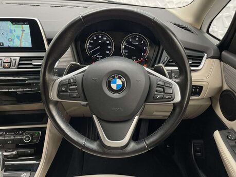 BMW 2 Series 2.0 220d Luxury Auto xDrive Euro 6 (s/s) 5dr 34