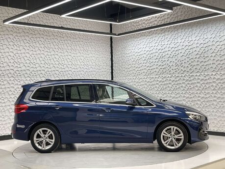 BMW 2 Series 2.0 220d Luxury Auto xDrive Euro 6 (s/s) 5dr 4