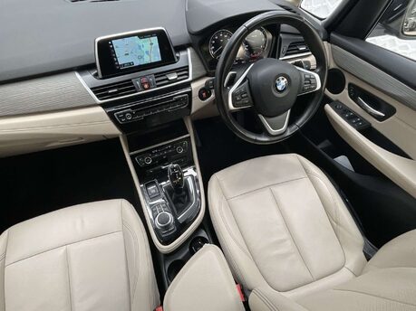 BMW 2 Series 2.0 220d Luxury Auto xDrive Euro 6 (s/s) 5dr 31