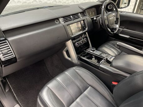 Land Rover Range Rover 3.0 TD V6 Autobiography Auto 4WD Euro 6 (s/s) 5dr 11
