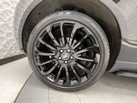 Land Rover Range Rover 3.0 TD V6 Autobiography Auto 4WD Euro 6 (s/s) 5dr 42