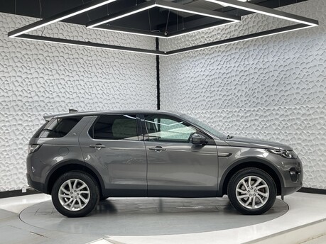 Land Rover Discovery Sport 2.0 TD4 SE Tech Auto 4WD Euro 6 (s/s) 5dr 8