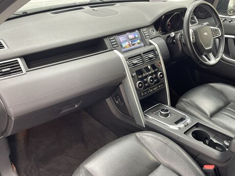 Land Rover Discovery Sport 2.0 TD4 SE Tech Auto 4WD Euro 6 (s/s) 5dr 11