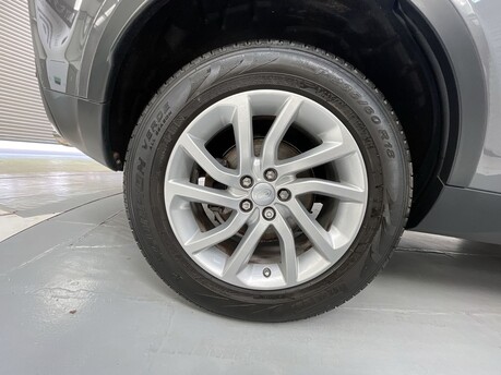 Land Rover Discovery Sport 2.0 TD4 SE Tech Auto 4WD Euro 6 (s/s) 5dr 44