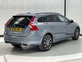 Volvo V60 2.4 D5 Twin Engine SE Nav Auto AWD Euro 6 (s/s) 5dr 3
