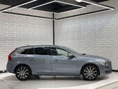 Volvo V60 2.4 D5 Twin Engine SE Nav Auto AWD Euro 6 (s/s) 5dr 4