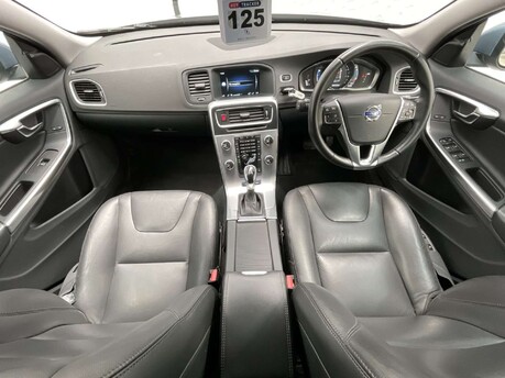 Volvo V60 2.4 D5 Twin Engine SE Nav Auto AWD Euro 6 (s/s) 5dr 30