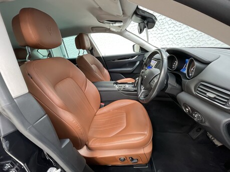 Maserati Levante 3.0D V6 ZF 4WD Euro 6 (s/s) 5dr 9